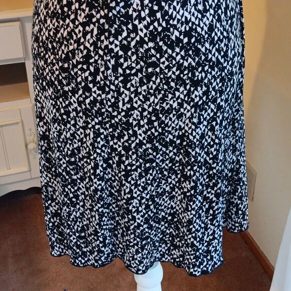 Volume One Soft Knit Dress Career Professional - Picture 7 of 9